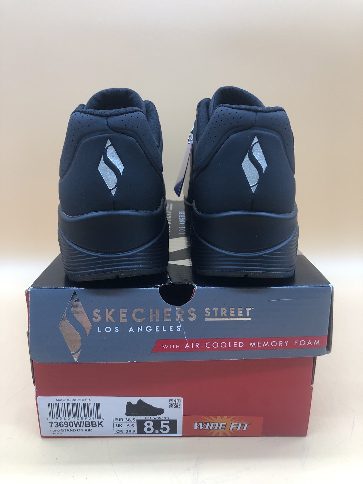 Skechers Womens Uno Stand On Air 73690 Black Running Shoes Sneakers Size 8.5 W *