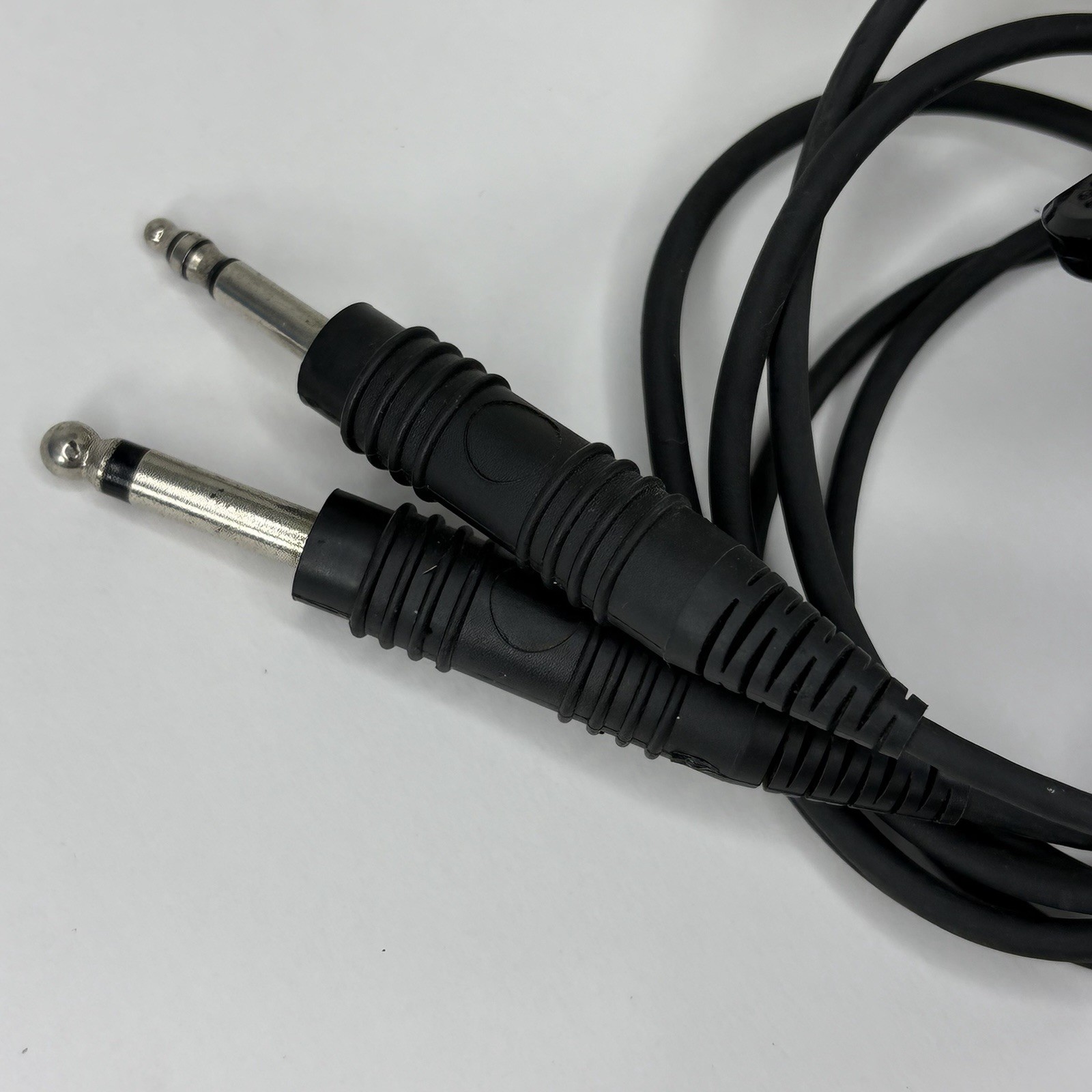 David Clark H10-13.4 Aviation Headset Missing Mic Cover