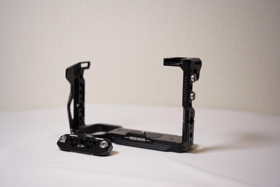 NEEWER Camera Cage for SONY FX3 and FX30