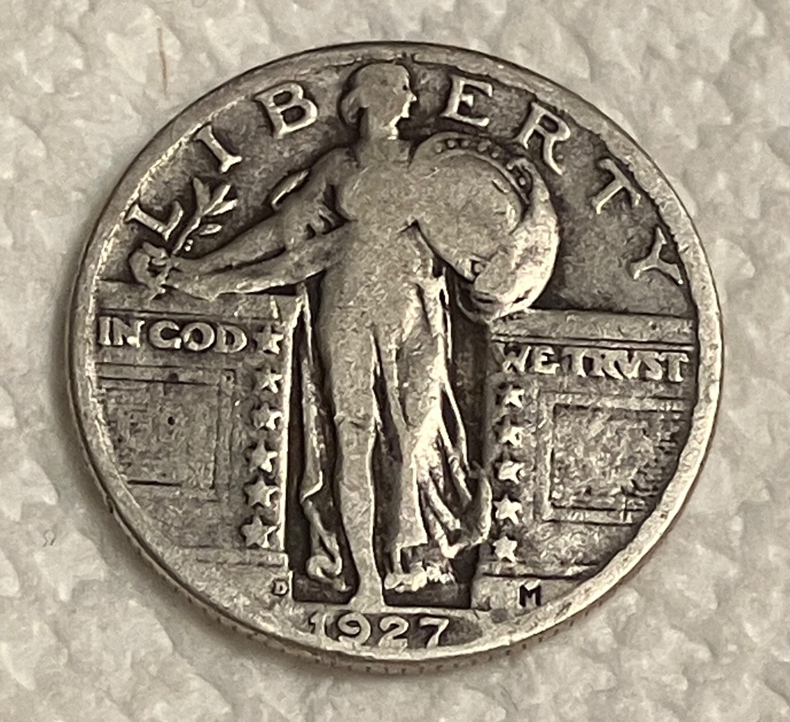 1927-D Standing Liberty Quarter 25¢ - 90% Silver ..... Very Nice Coin