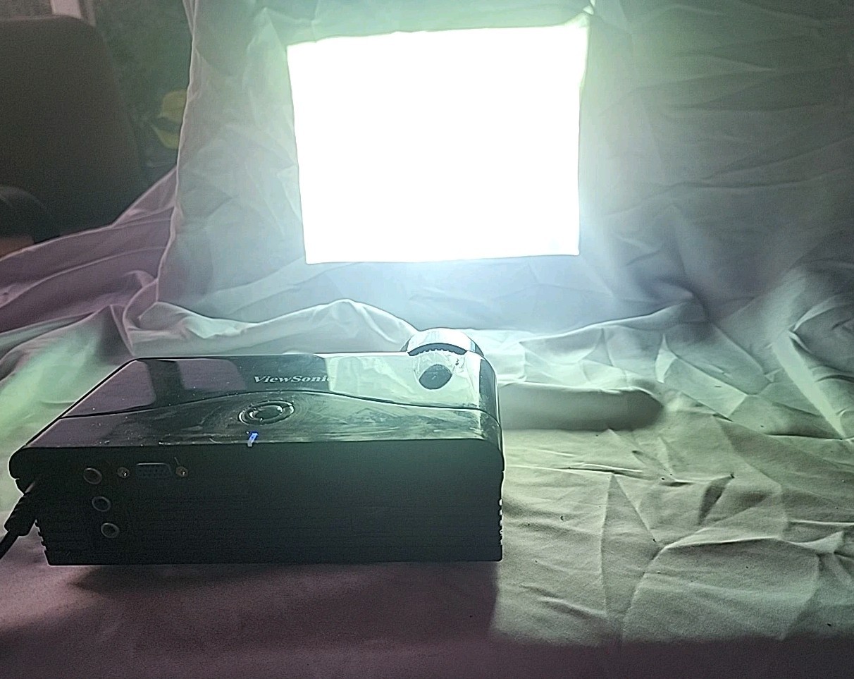 ViewSonic Projector PJD2121 DLP SVFA Multifunction Projector With Power Cord