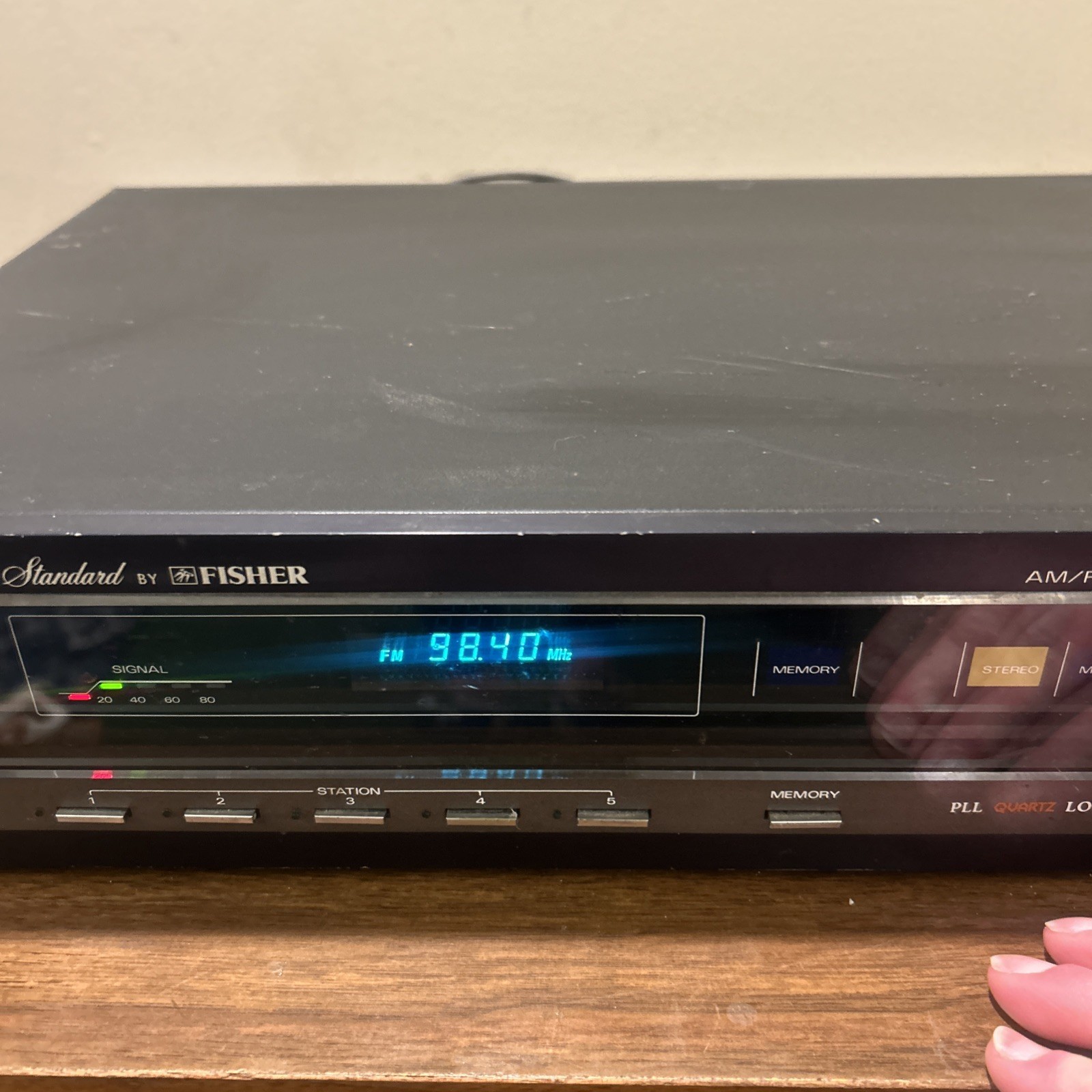 Fisher Studio-standard Synthesizer Tuner FM-660