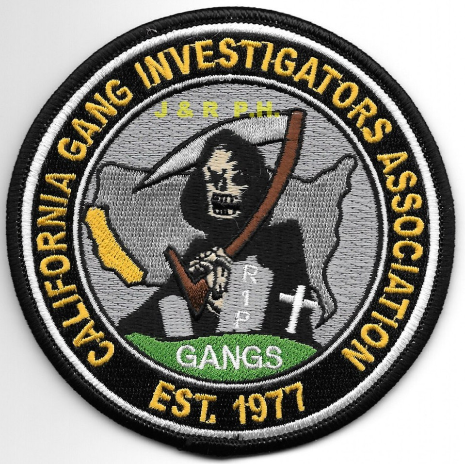 California Gang Investigators Assn. (4" round )  shoulder police patch (fire)