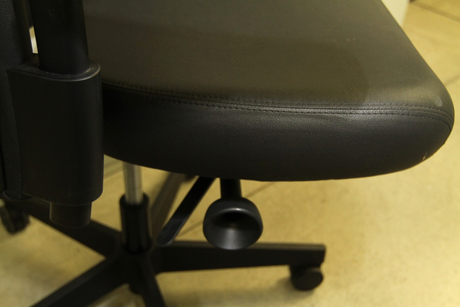 Knoll Ergonomic Task Chair Black