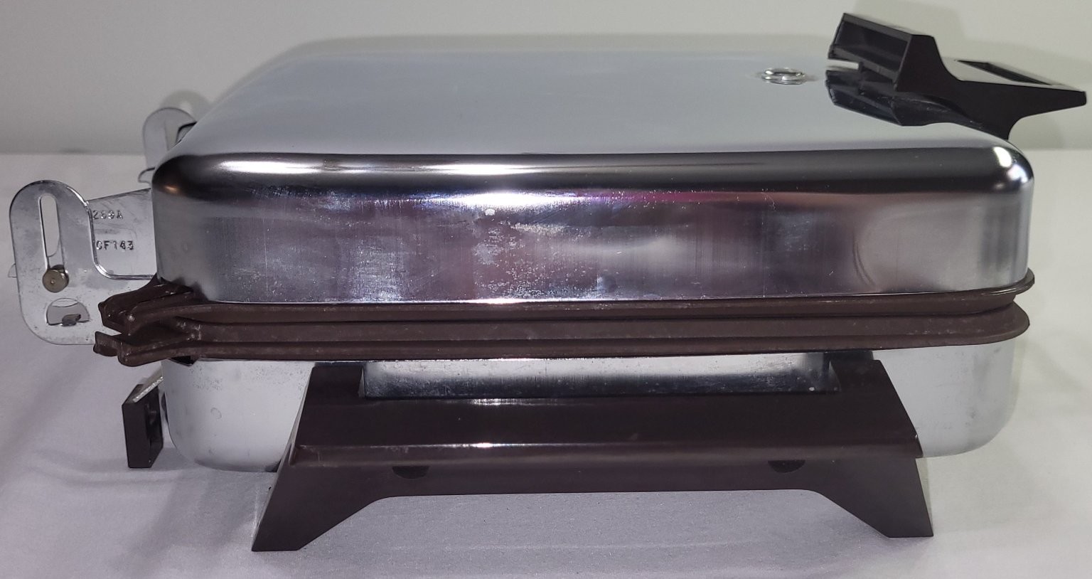 Toastmaster Model 269A Waffle Baker Stainless Steel Removable Reversible Plates