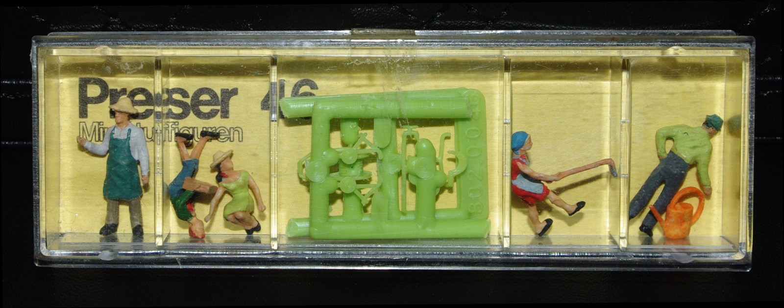 Preiser, Vintage, New in the Package,  Item# 46  HO scale  Gardeners