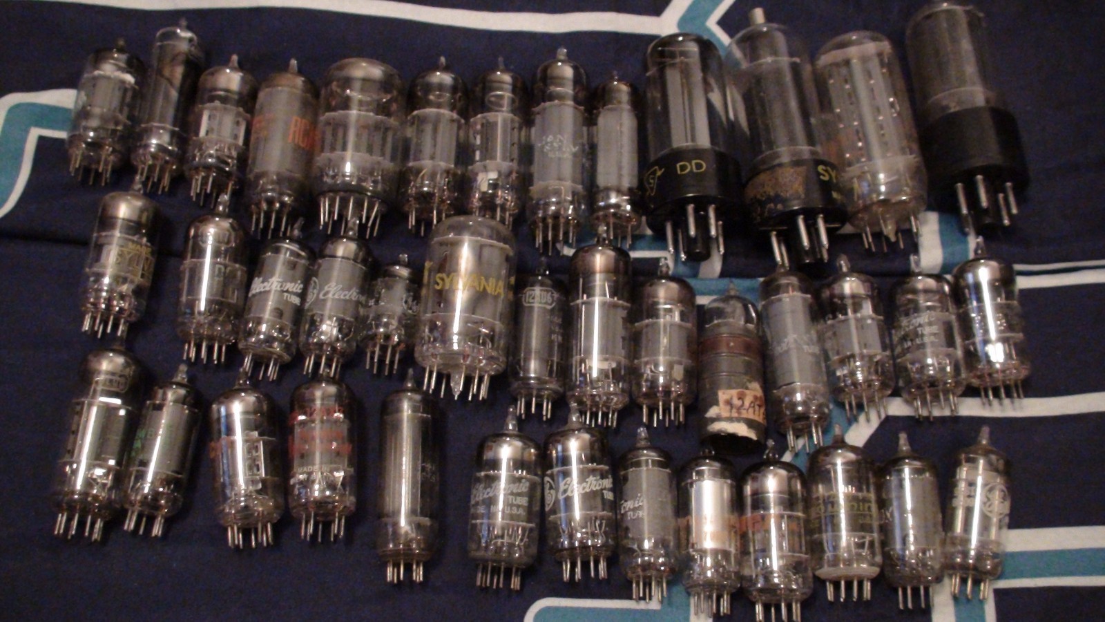 RARE VINTAGE VACUUM TUBE LOT OF 40 PIECES!