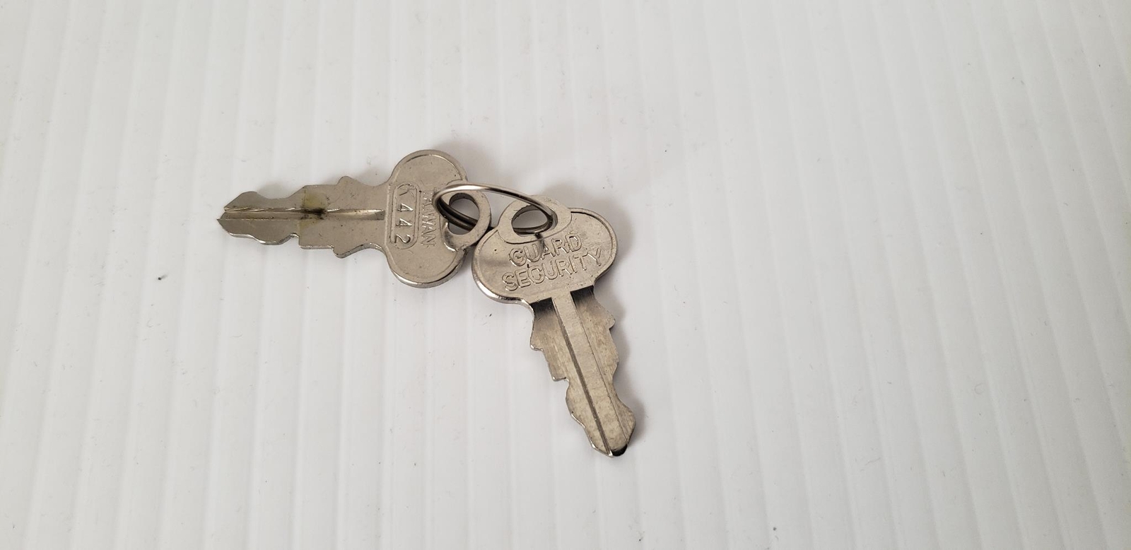 4 Momentary Switch Locks W/ Keys Spring Return Garage Alarm Keyed Alike