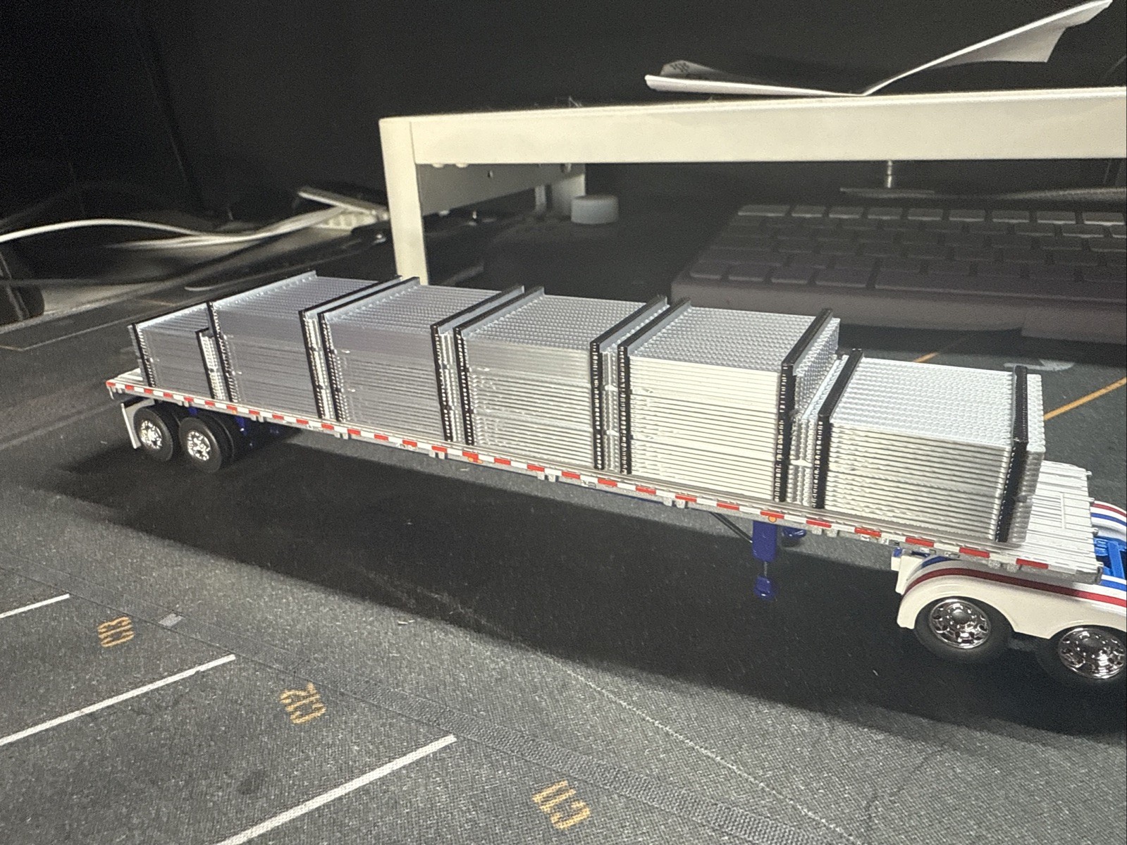 1/64 DCP Metal Sheet Load for Flatbed Trailer
