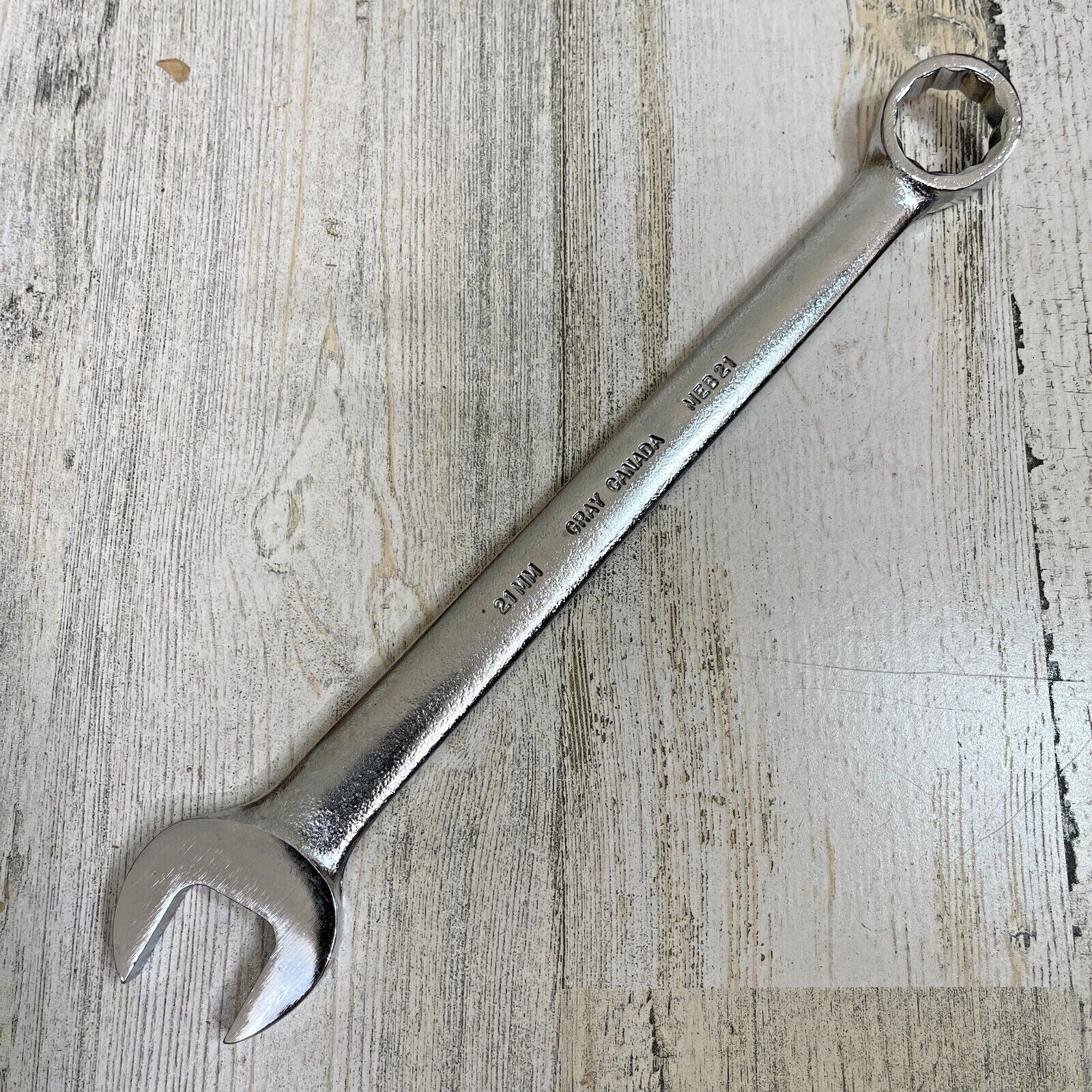 Gray Canada 21MM  Combination Open and 12 Pt Box End Wrench MEB21