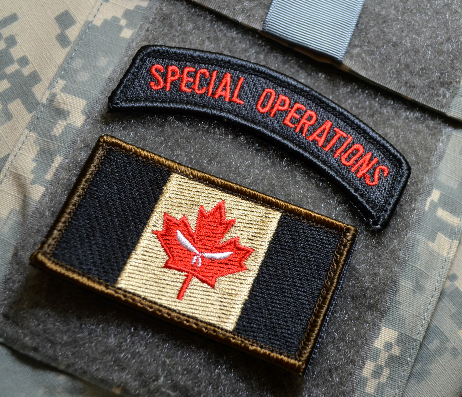CSOR JTF2 Deuxième Force Opérationnelle Interarmées St. James Cross & SP OPS Tab