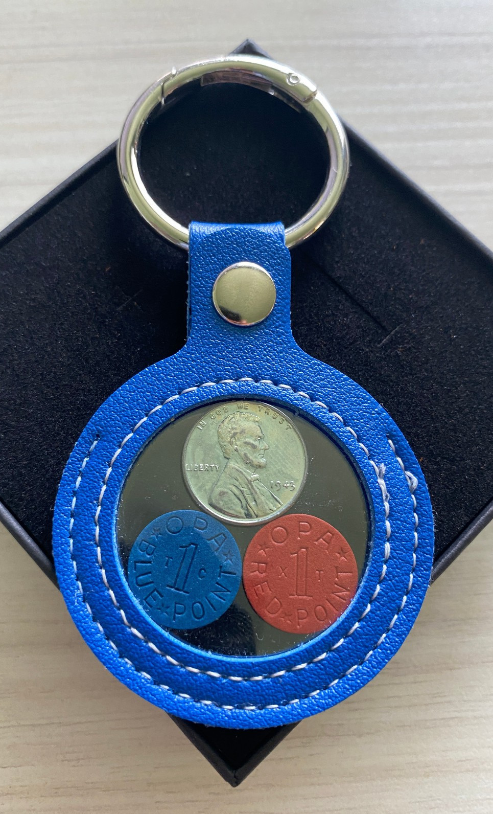WWII Collectible Keychain – 1943 Steel Penny + Red & Blue OPA Tokens Gift Box
