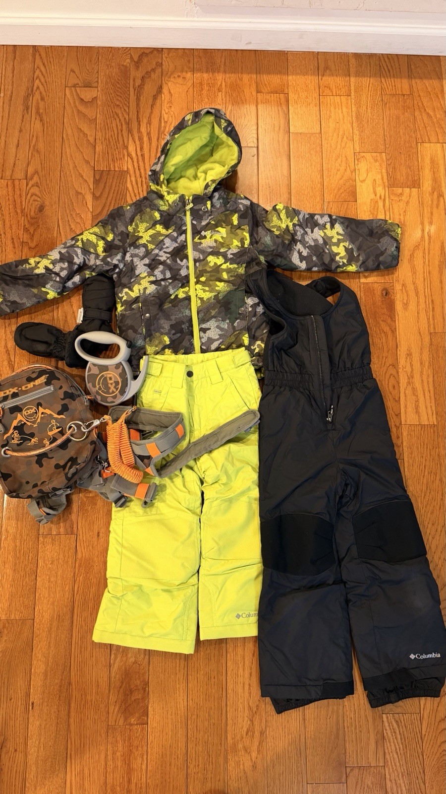 MDXONE Kids Snowboard Ski harness Trainer with retractable leash and Jacket Set