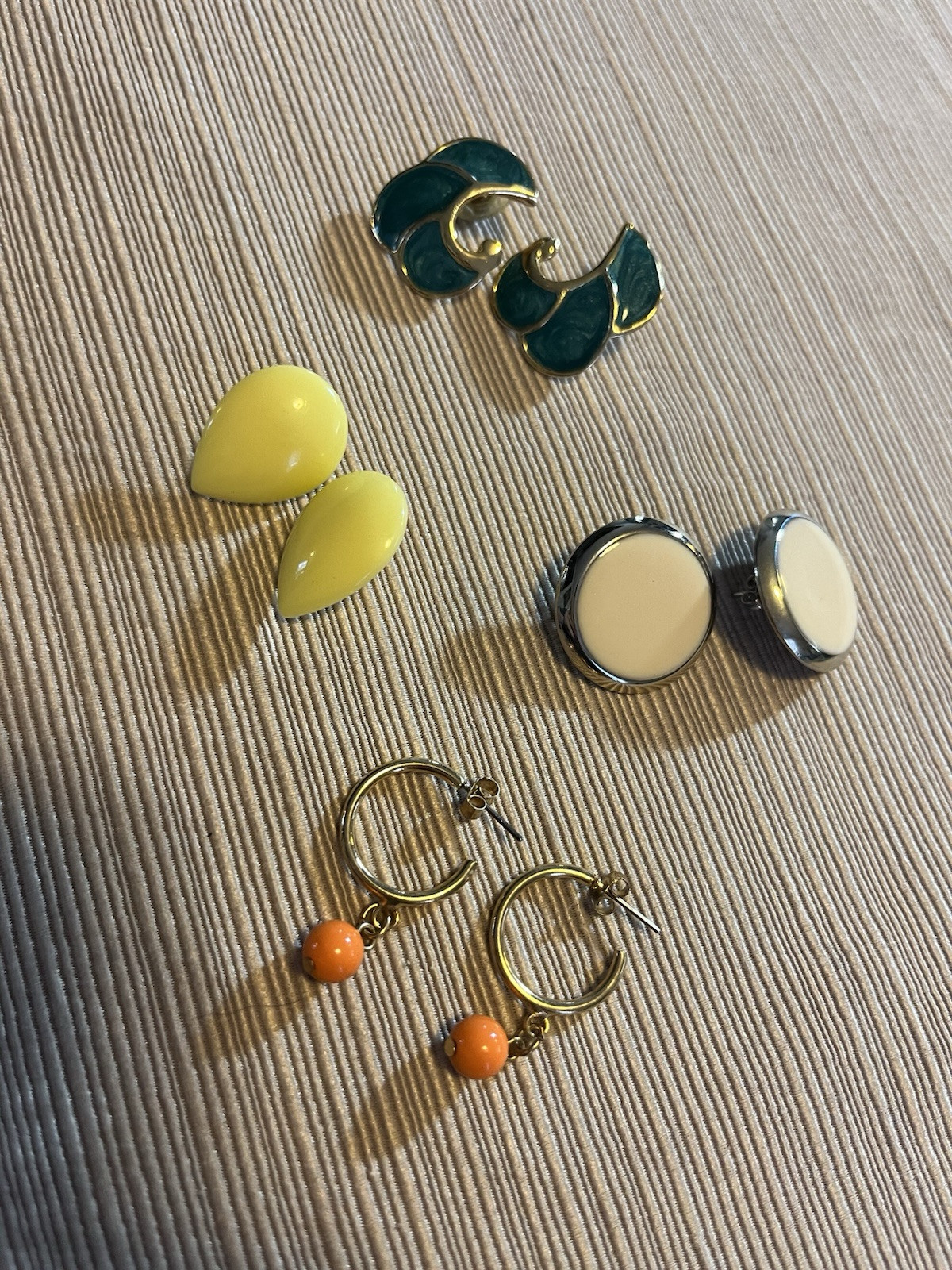 Lot of 4 Vintage Faux Gold Tone Earrings/ Plastic/ Enamel See Photos
