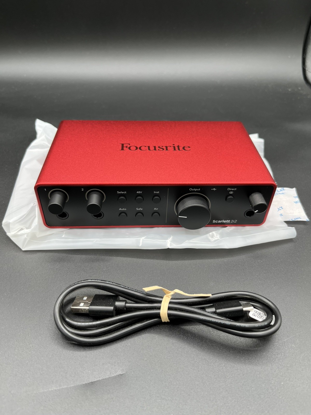 Focusrite Scarlett 2i2 4th Gen Audio Interface USB For Recording Studio