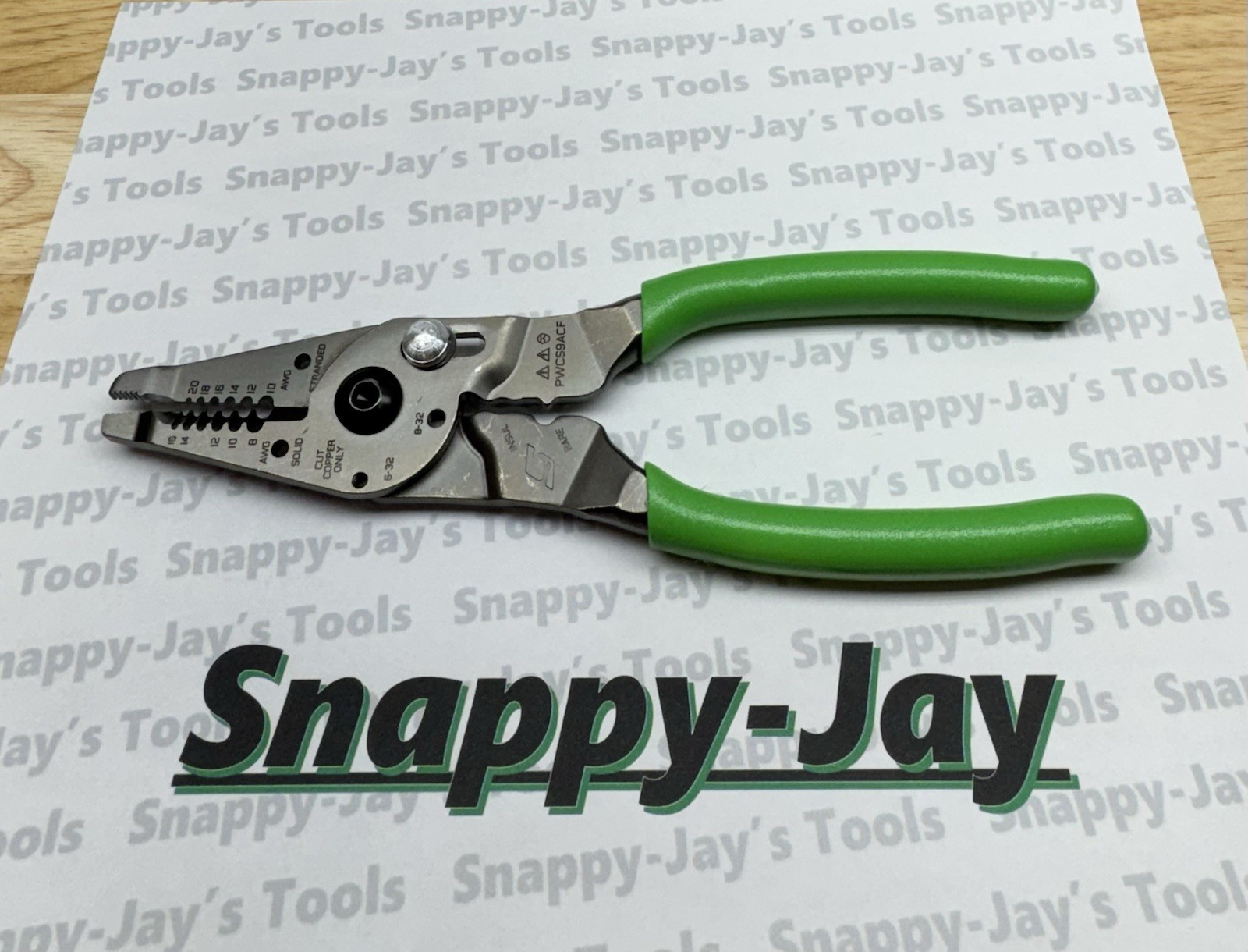 Snap-on Tools USA NEW GREEN Soft Grip 9" Wire Stripper Cutter Crimper PWCS9ACFG