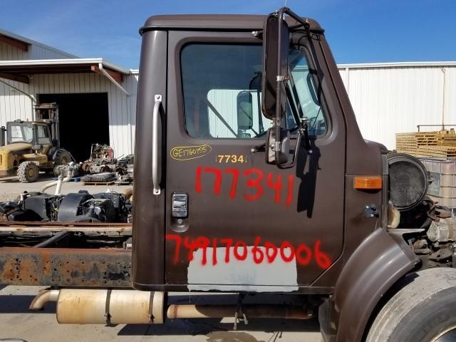For 2002 INTERNATIONAL 4700 1990-2002 DOOR ASSEMBLY Right ,  IL