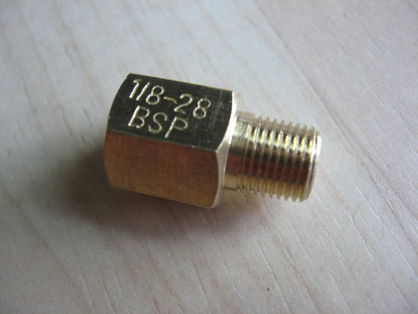 Pressure Gauge Sender Adapter 1/8"-27 NPT Female to 1/8"-28 BSP Male #M239JB