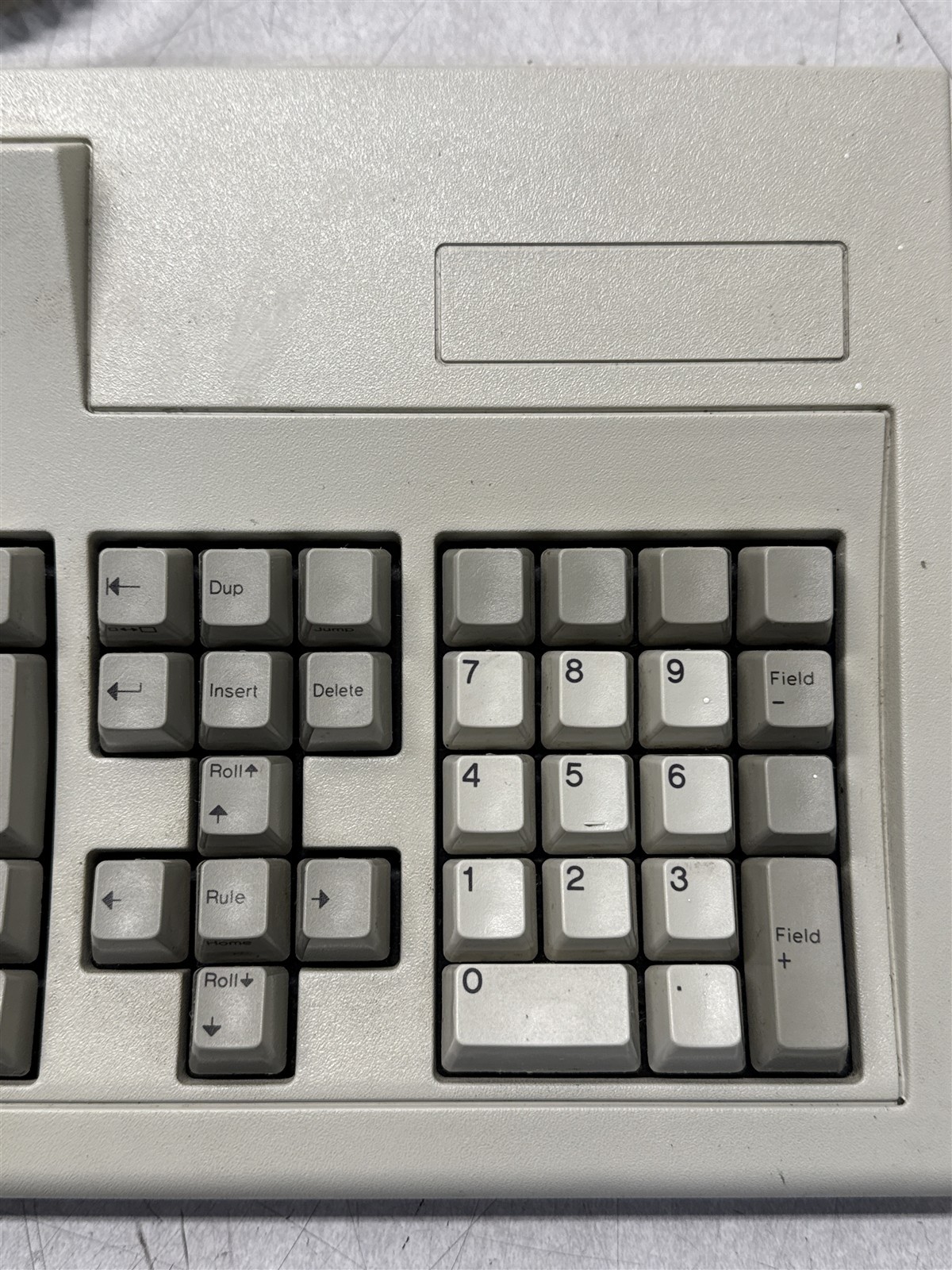 IBM 92G9006 MODEL M122 TYPE III QUIET TOUCH THERMINAL KEYBOARD