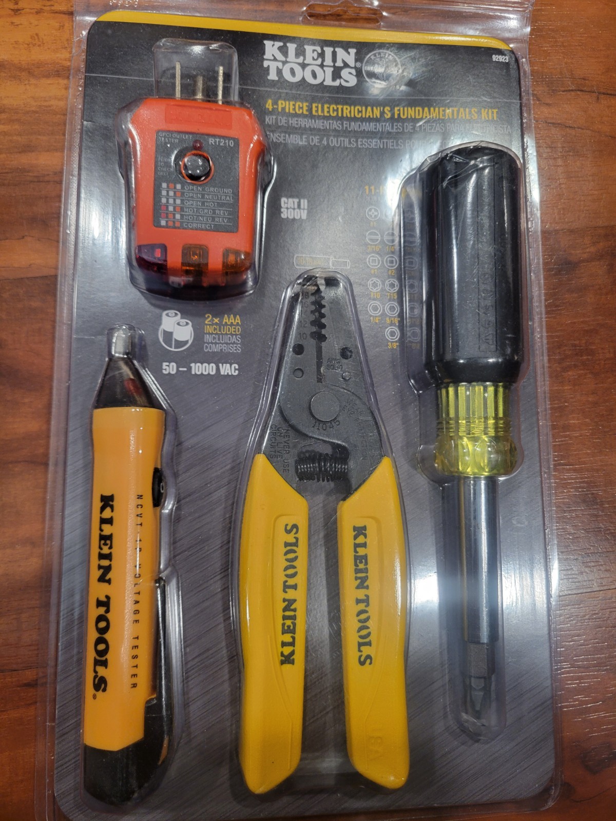 Klein Tools (92923) 4-Piece Electrician's Fundamentals Kit