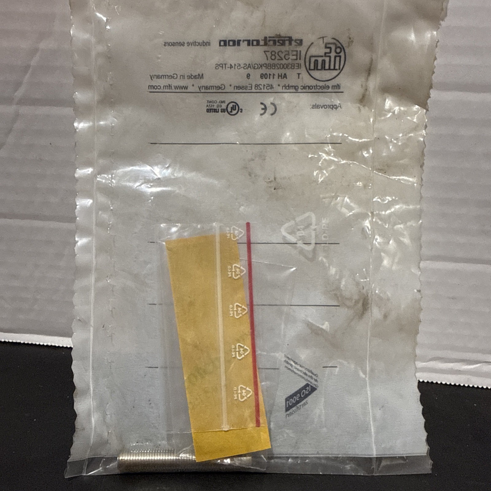 ifm efector IE5287 inductive proximity sensor NOS