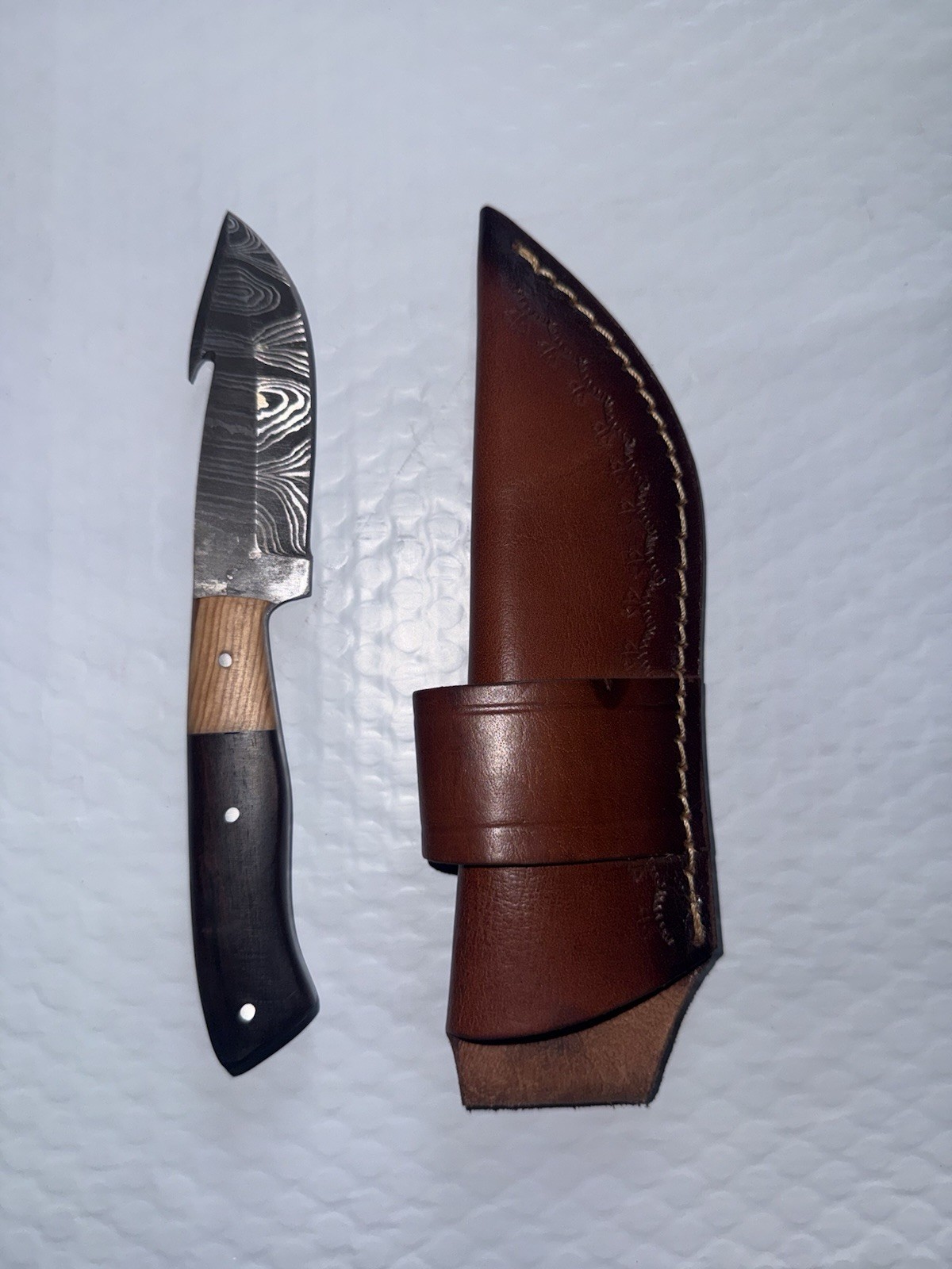 Fixed Blade Hunting Knife 3.5-4in Damascus Drop Point Plain Edge Full Tang w/