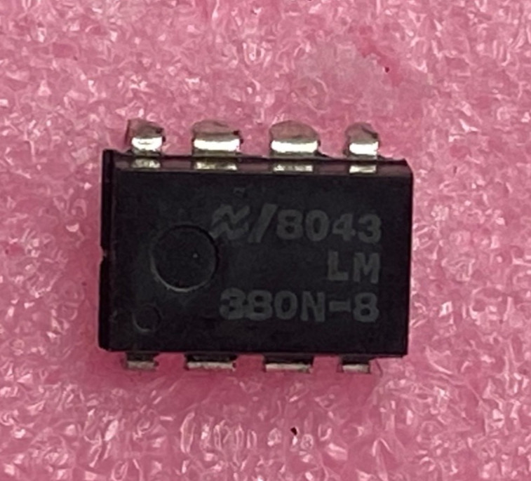 National LM380N-8 audio amplifier 2.5Watt Integrated Circuit