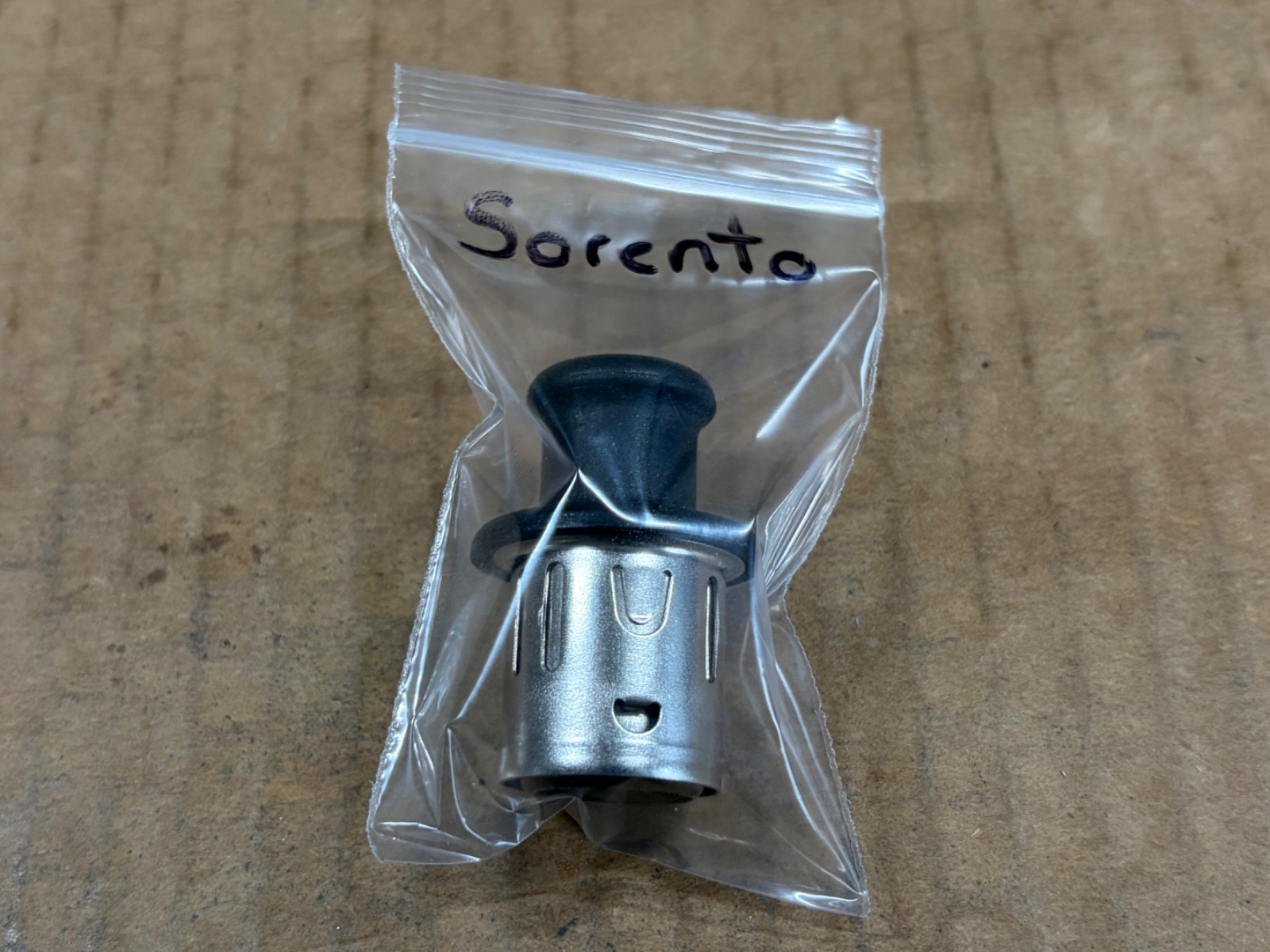 OEM 2006 Kia Sorento Cigarette Lighter Original Part, Like New