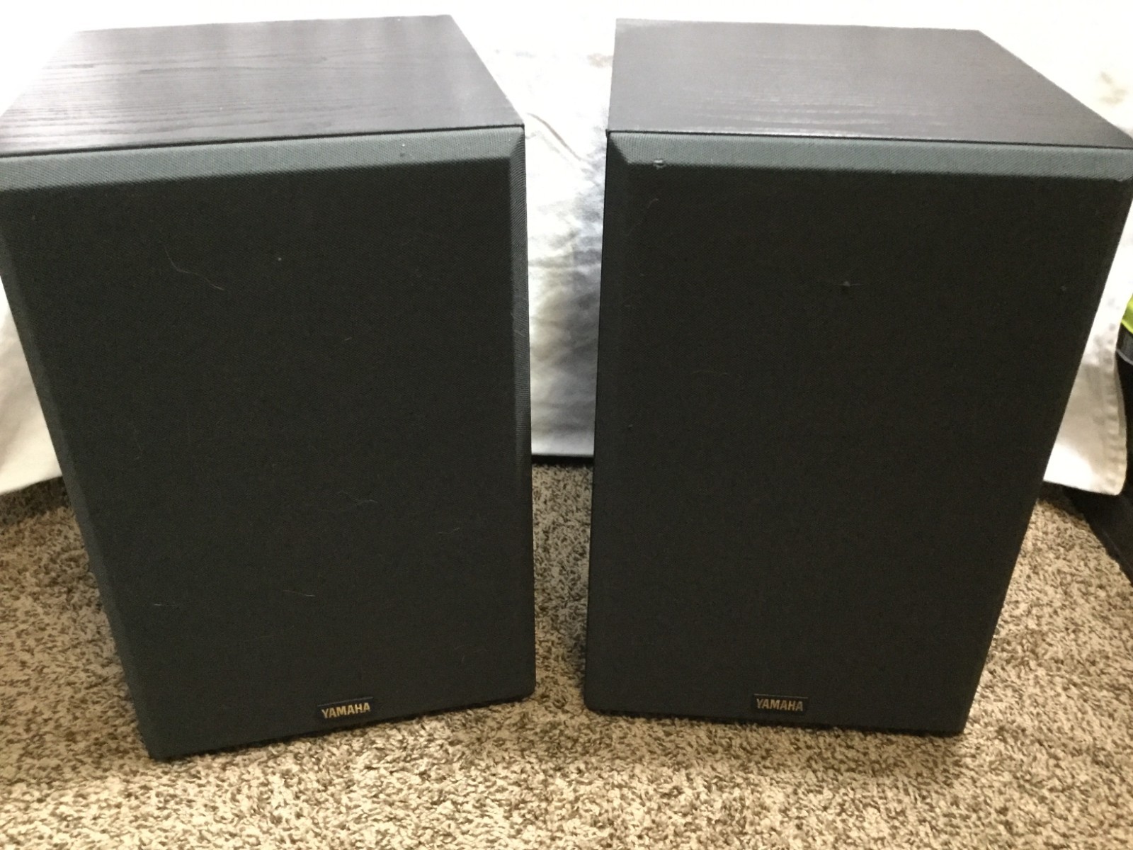 USED - LOT OF 2 Yamaha Speakers Model NS-A635A 140 Watts