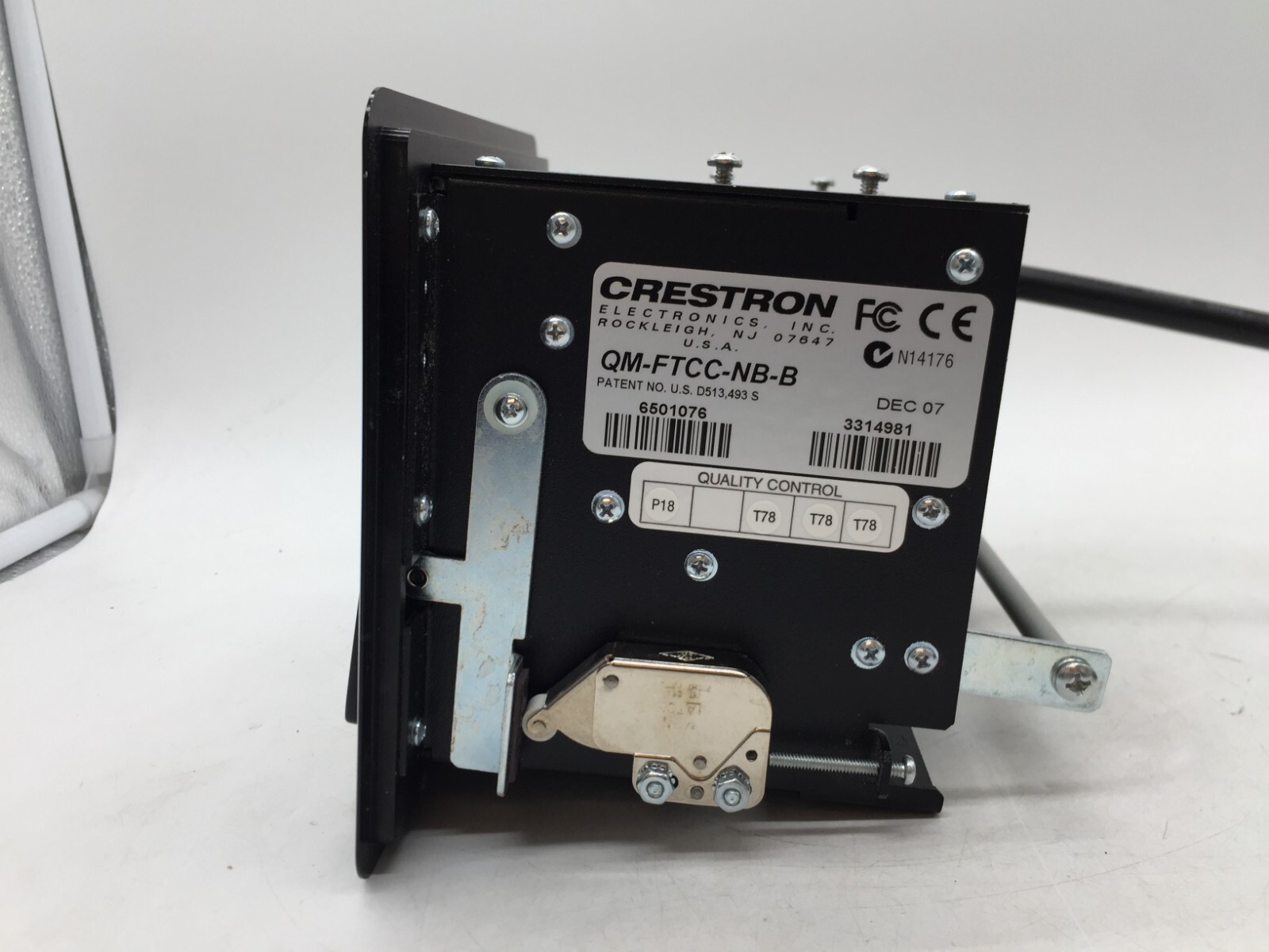 Crestron QM-FTCC-NB-B QuickMedia FlipTop Touchpanel Computer Center FREE S/H