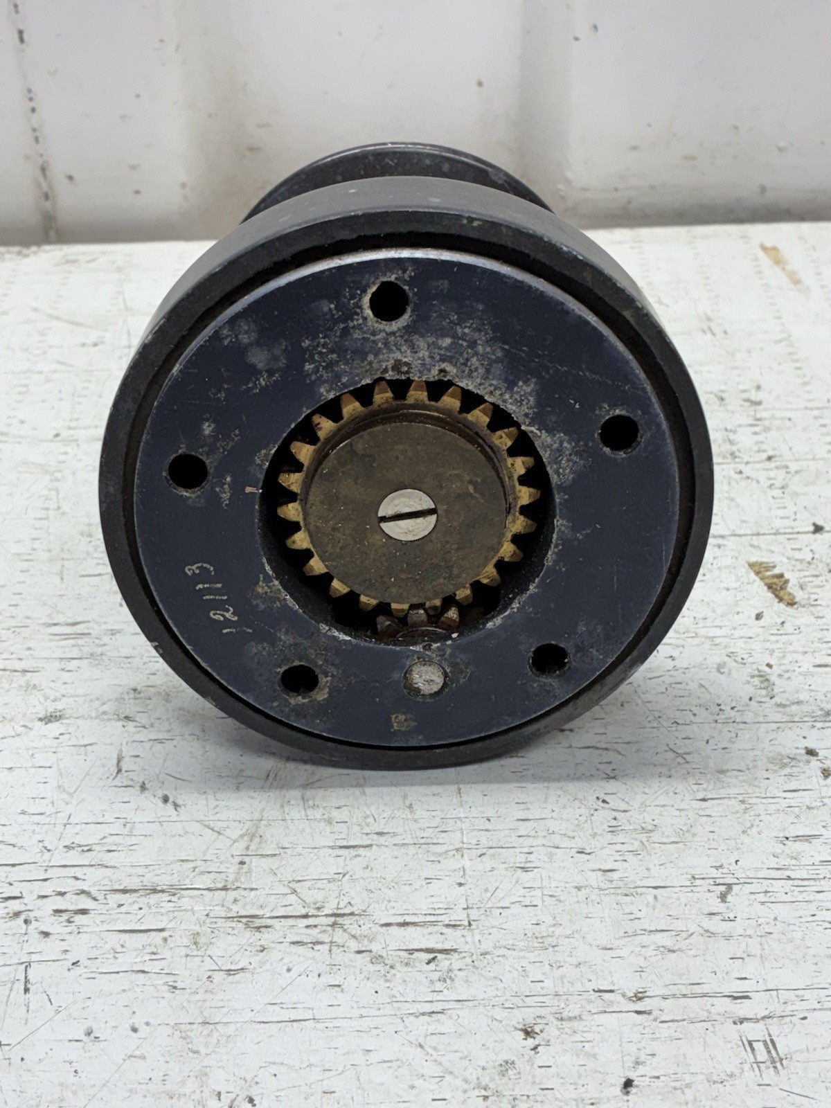 Aluminum Lewmar 16 Sailboat Winch