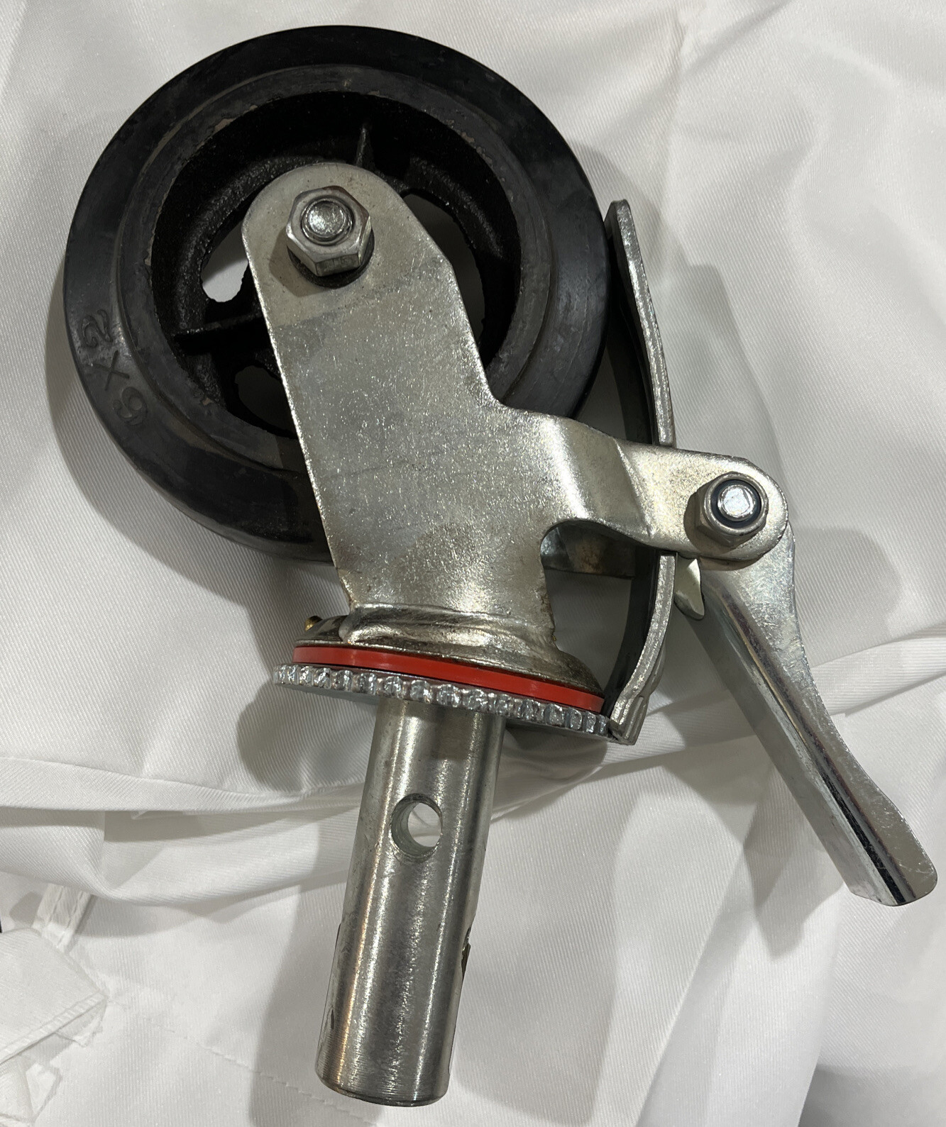 GRAINGER 5VP46 Swivel Caster 6”, Total-Lock Bolt-In Round Stem, for Scaffolding