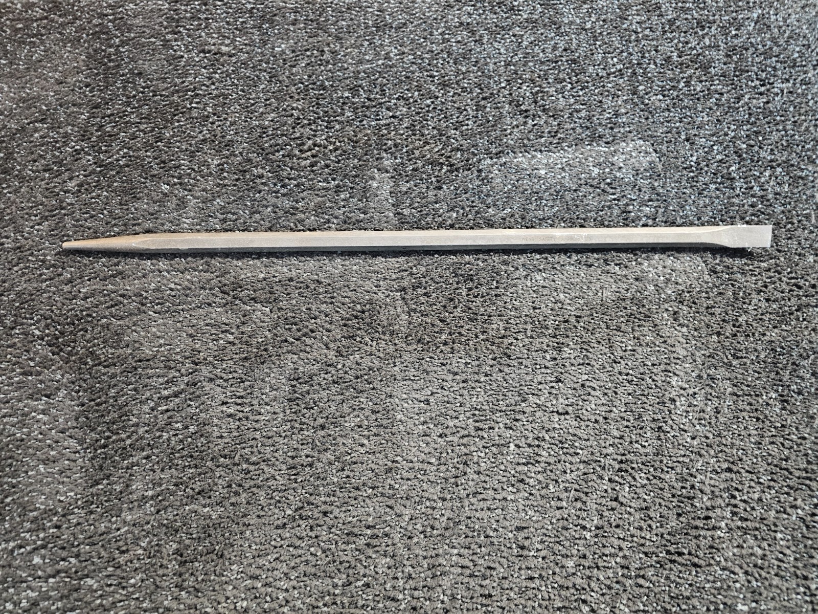 Proto J2125 30" 3/4 in Bar Wd, 7/8in End W, Alignment Pry Bar Straight Point End