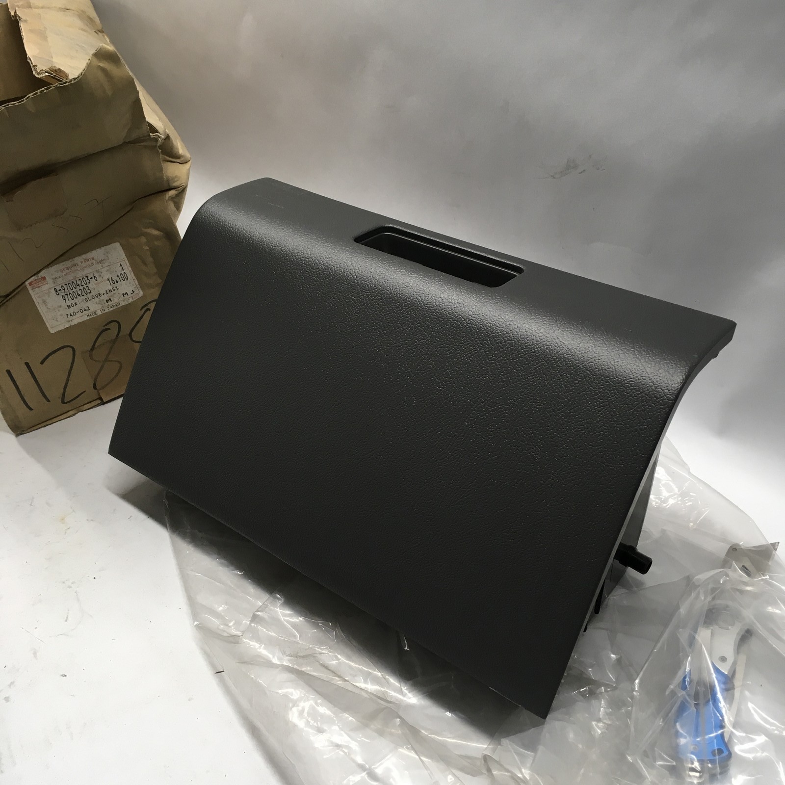 Opel Vauxhall Frontera A Mk1 Glove Box Genuine GM 97004203