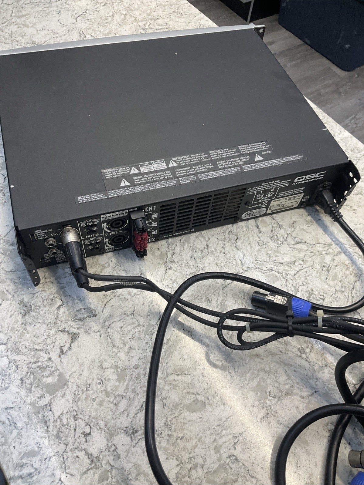QSC PLX 3602 3600W 2-Channel Rack Mountable Power Amplifier Silver Black