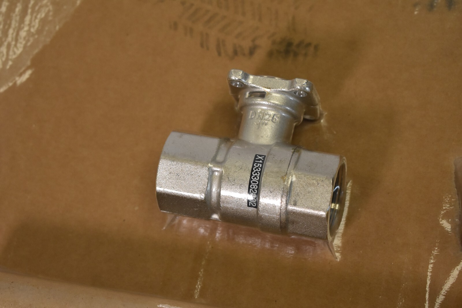 Trane Spring Return Actuator X13612100001 w Flange Valve Piping Assemblies