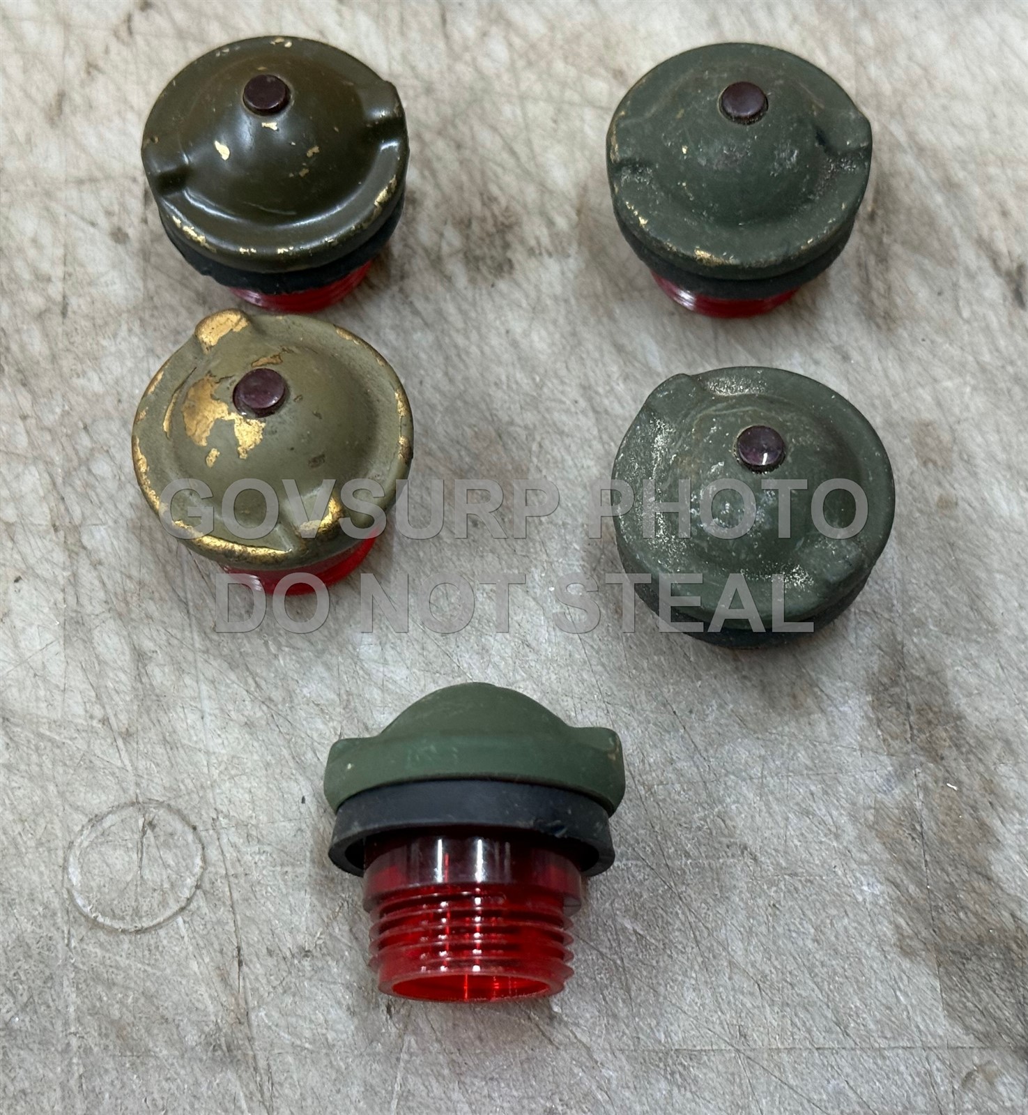 LENS DASH LIGHT HIGH BEAM COVER RED M-SERIES - 2EA 7358622 6210-00-299-5564