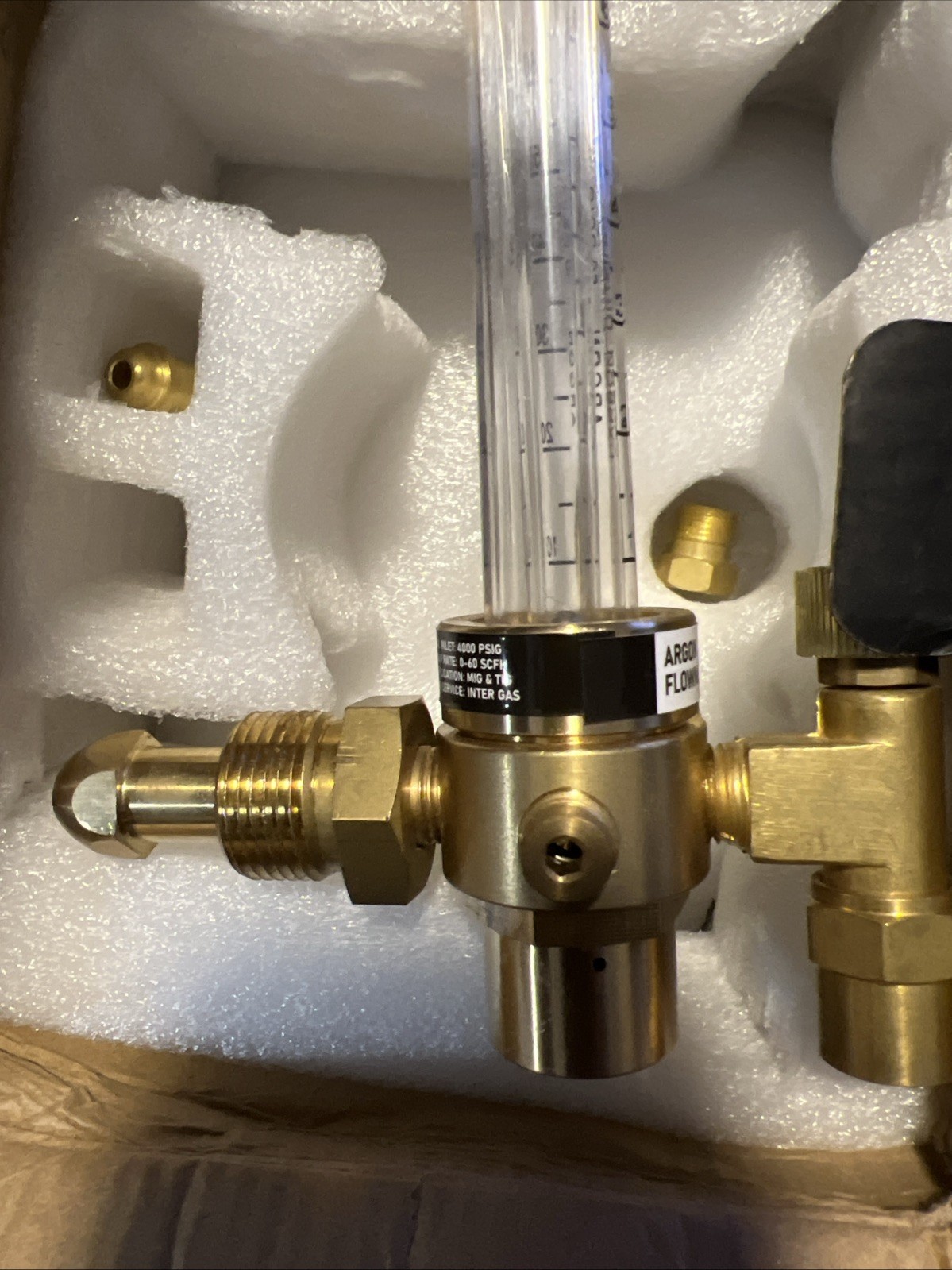 REG RX193D Single Flowmeter Argon Regulator CGA 580, 5/8"