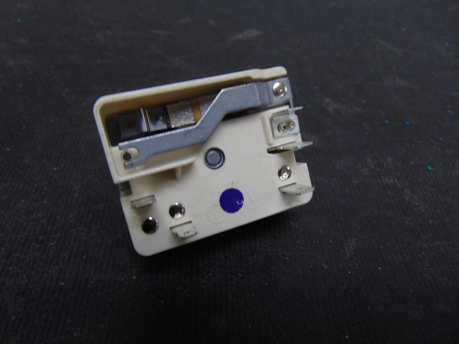 GE Range JBS160DM5BB Surface Element Control Switch 1250W WB24T10022
