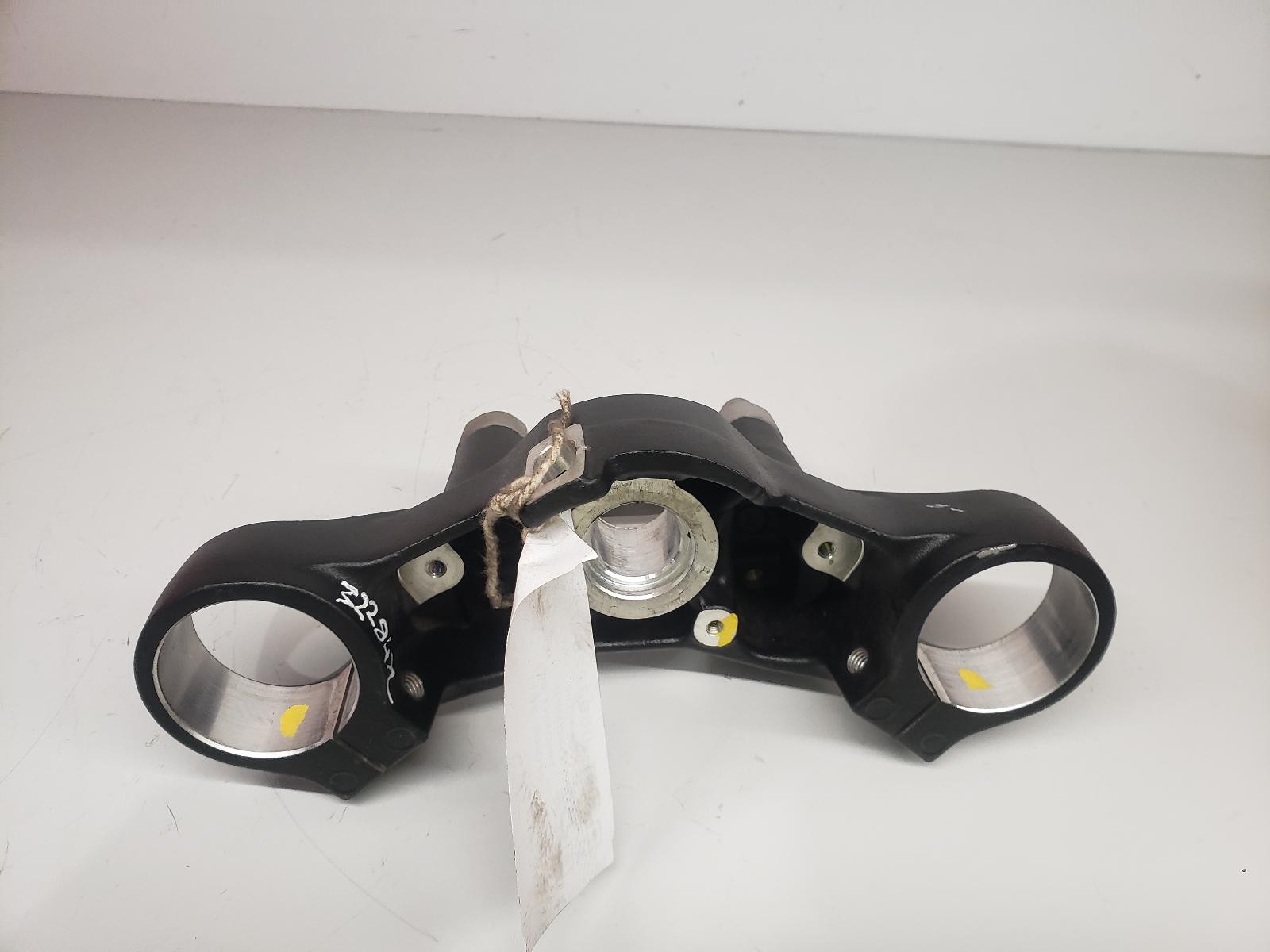 2024 TRIUMPH TRIDENT 660 TOP YOKE