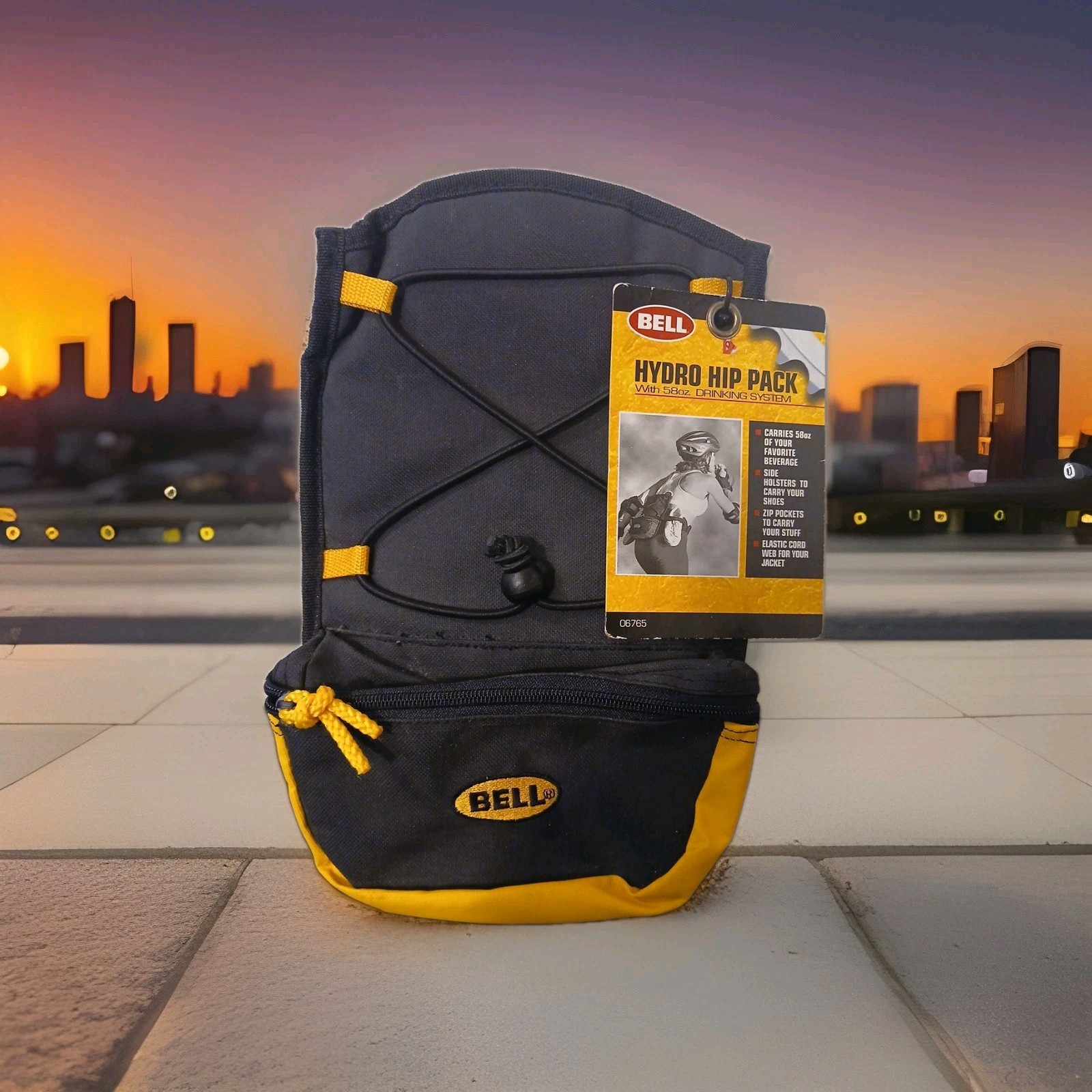 NWT Bell Hydro Hip Pack With 58oz Drinking System 06765-Biking Running Hydration