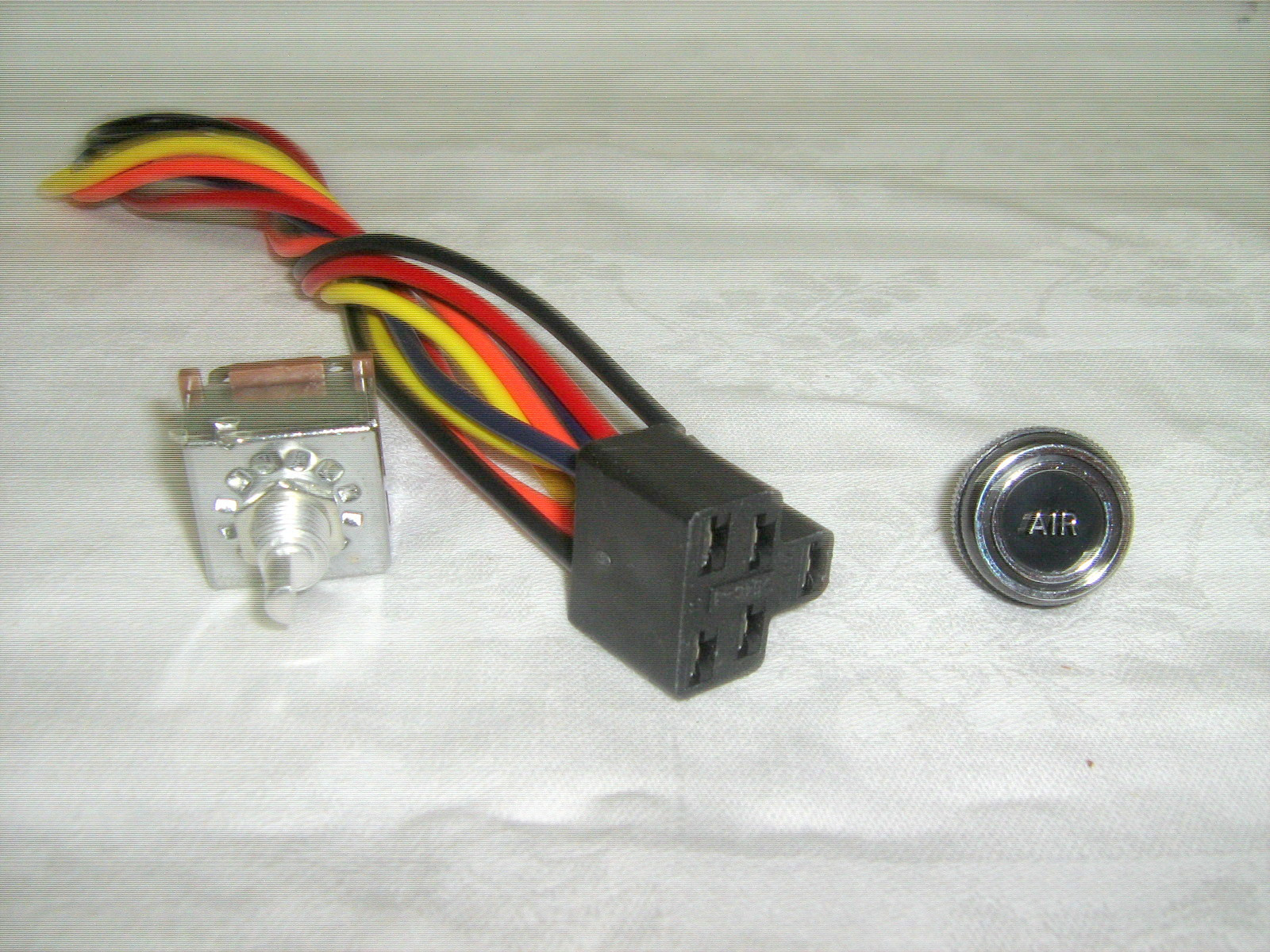 ROTARY AIR CONDITIONING SWITCH 3 SPD BLOWER W/HARNESS & PLUG, 'AIR' KNOB USA