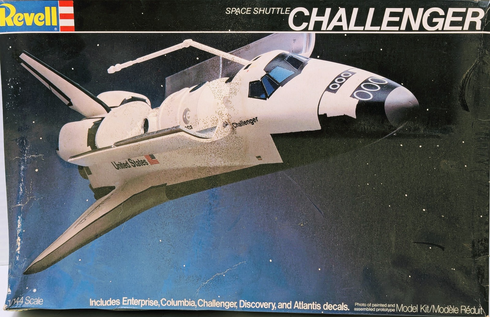 Revell 1:144 Space Shuttle Challenger Plastic Model Kit #4526