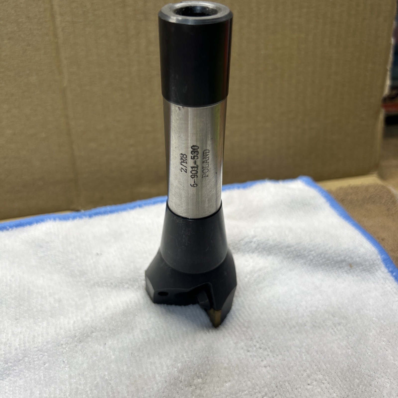 USED POLAND END BIT 2/R8 6-901-530
