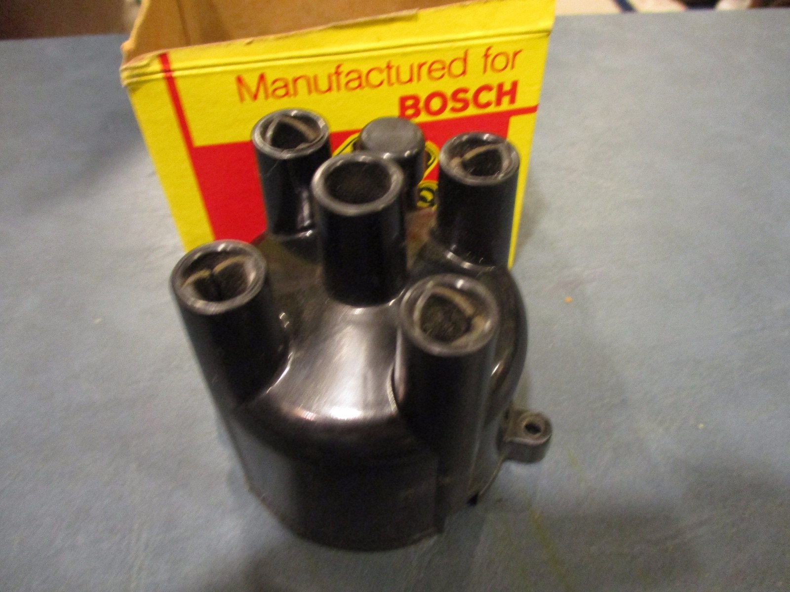 Bosch 03 199 Distributor Cap, Dodge & Plymouth