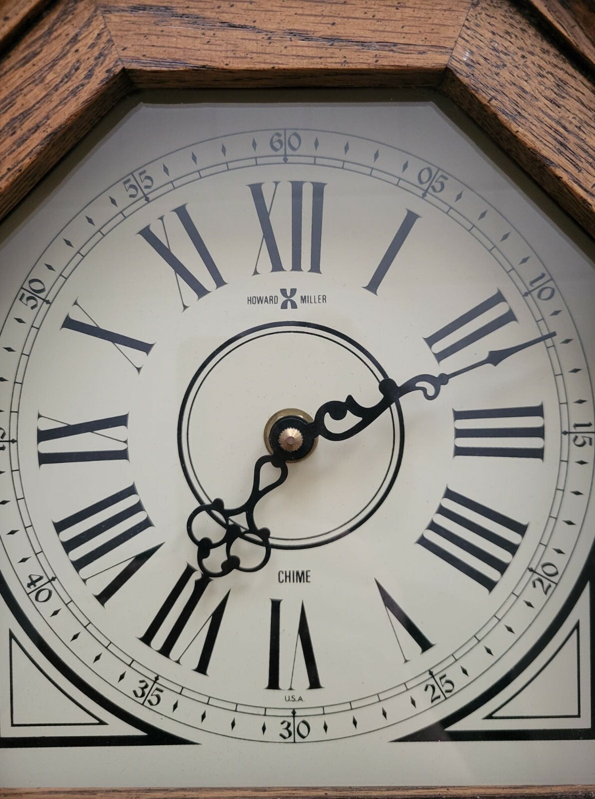 Vintage HOWARD MILLER CHIME WALL CLOCK Working!