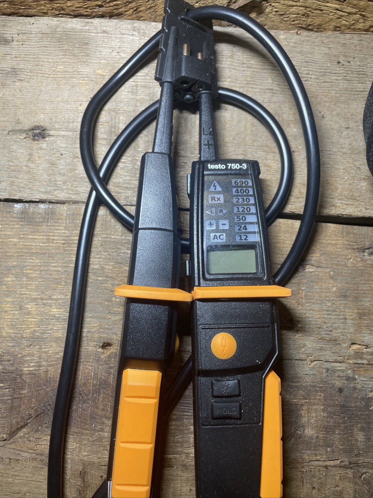 Testo 750-3 Digital Voltage Tester W/ Continuity Phase + Sequence with GFCI Test