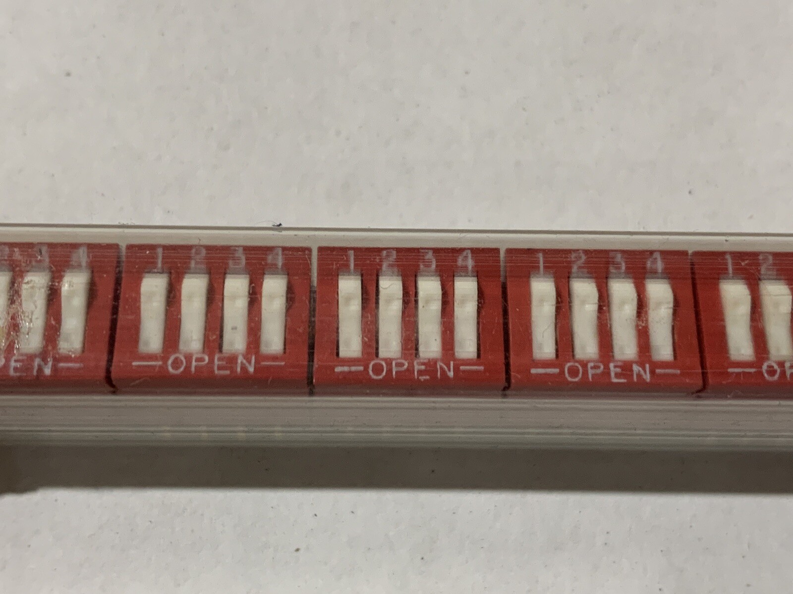 Lot QTY 24 Pcs  GRAYHILL 76SB04 4 POS SPST PIANO DIP SWITCH