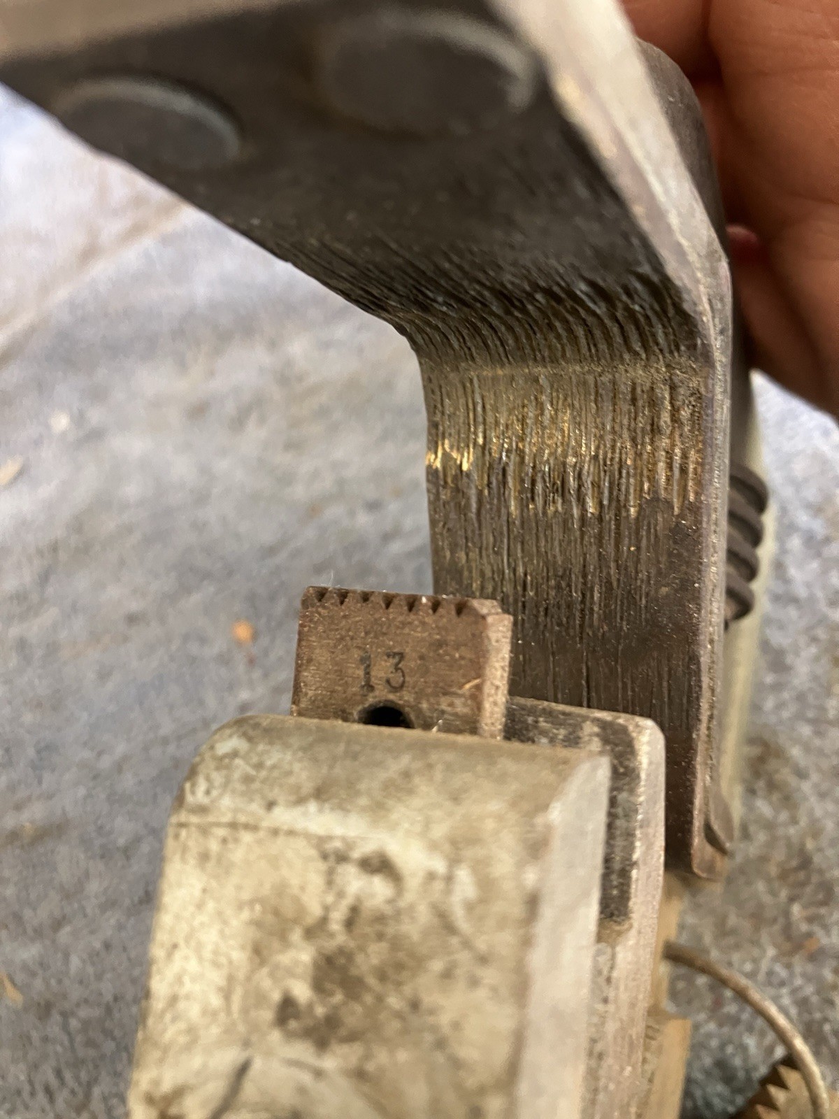Snap On TR-20 Thread Repair Chaser Tool