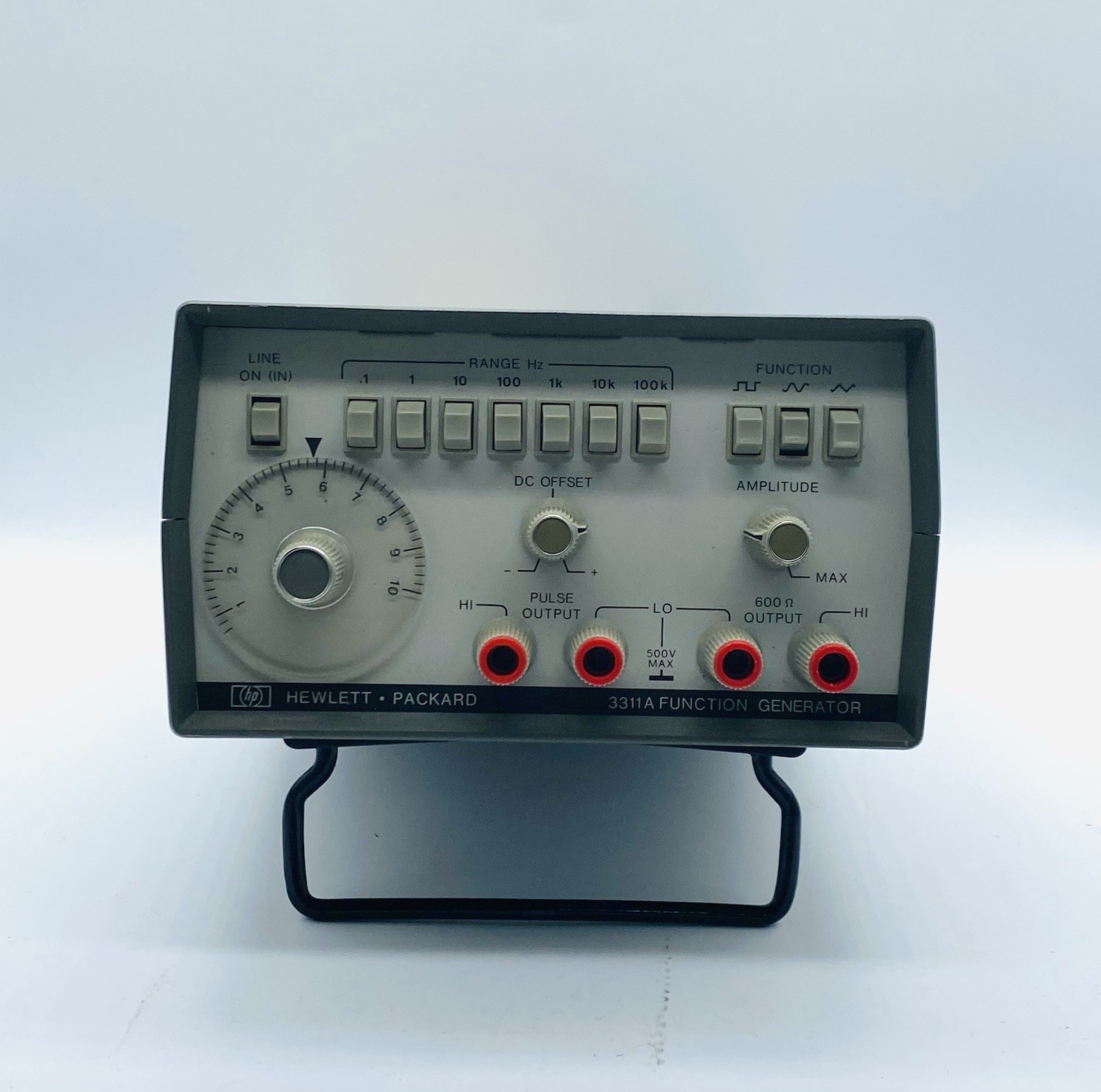 HP Agilent 3311a function signal generator S1